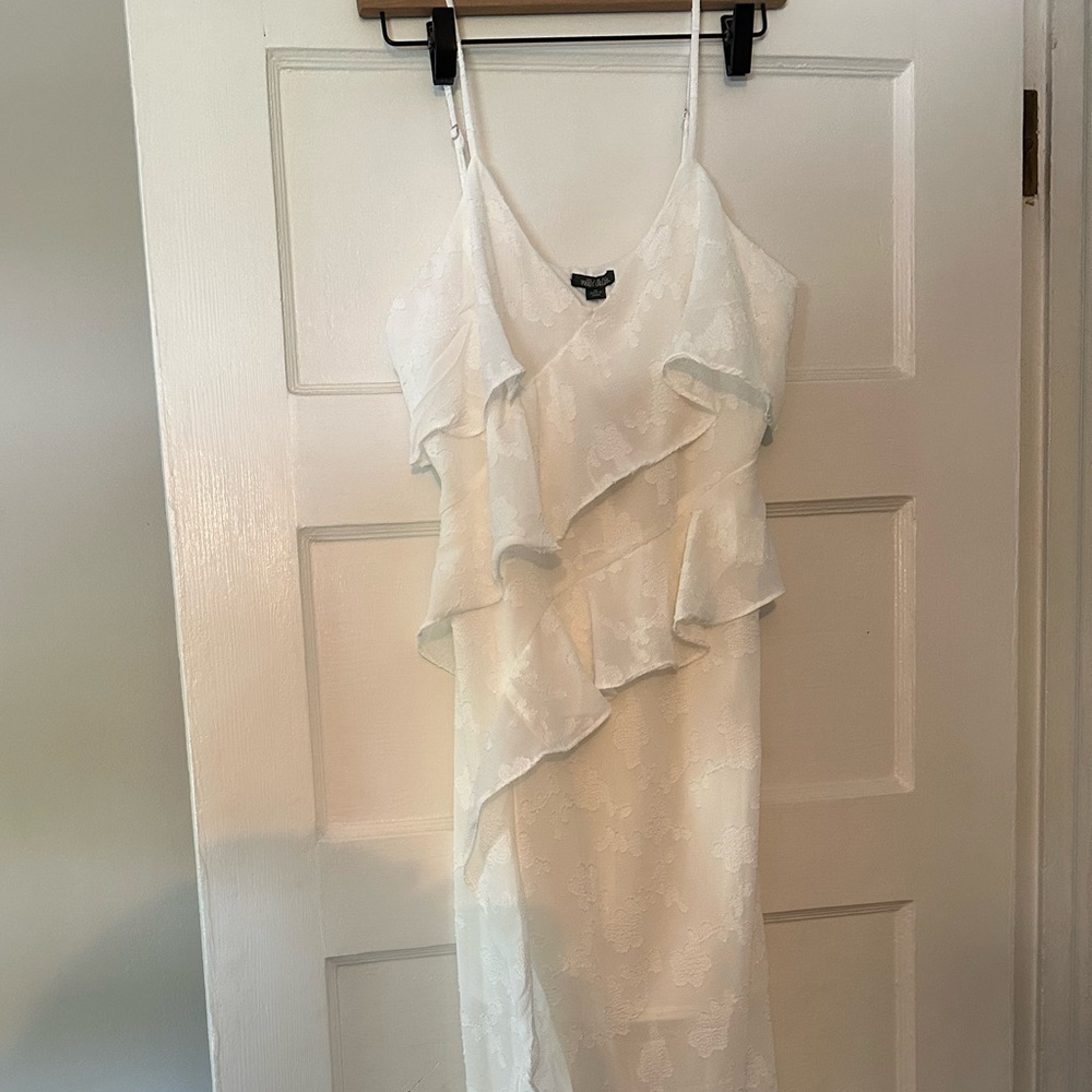 Women’s Midi White Floral Dress